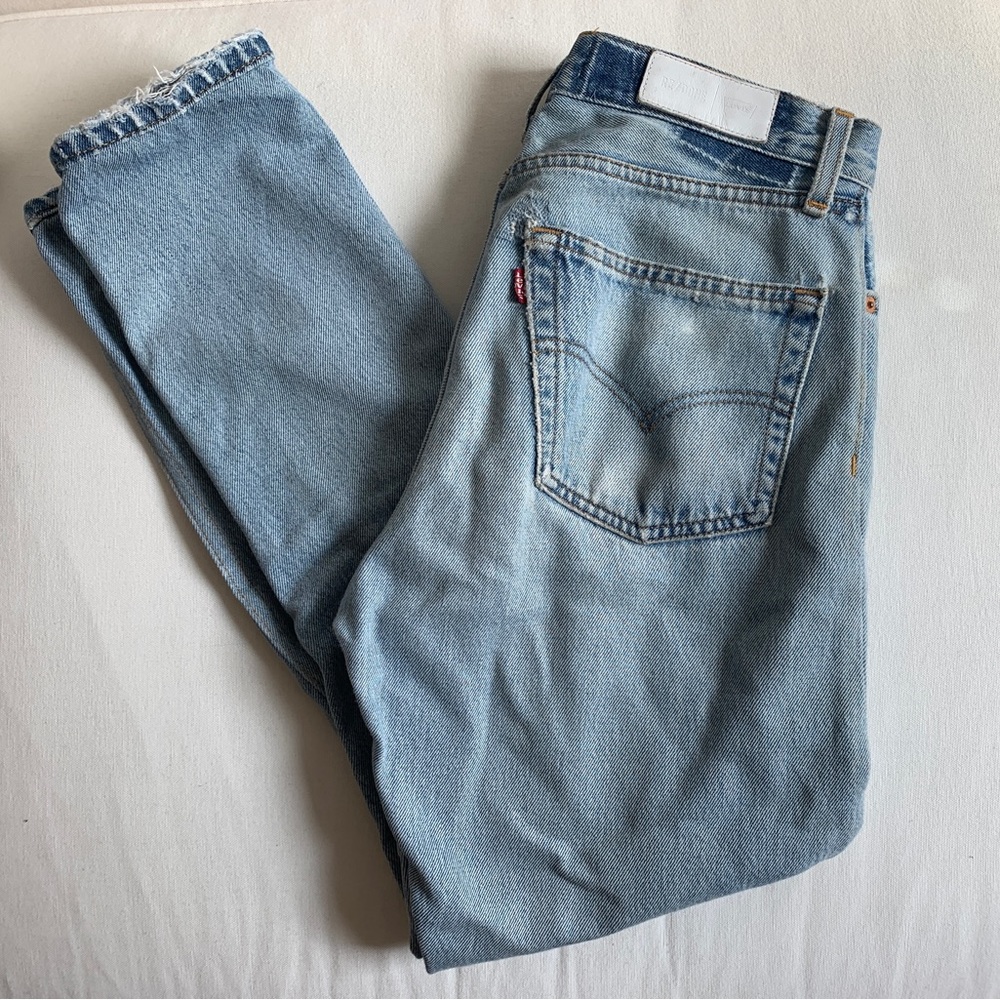 Re/done Levi’s distressed high rise ankle crop light wash